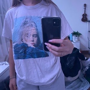 billie eilish top size small
